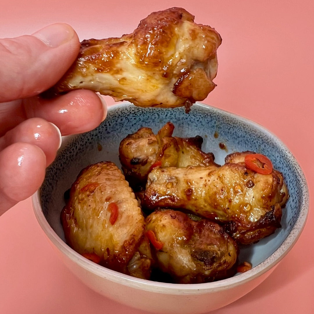 Sticky Soy Glazed Chicken WIngs (6)